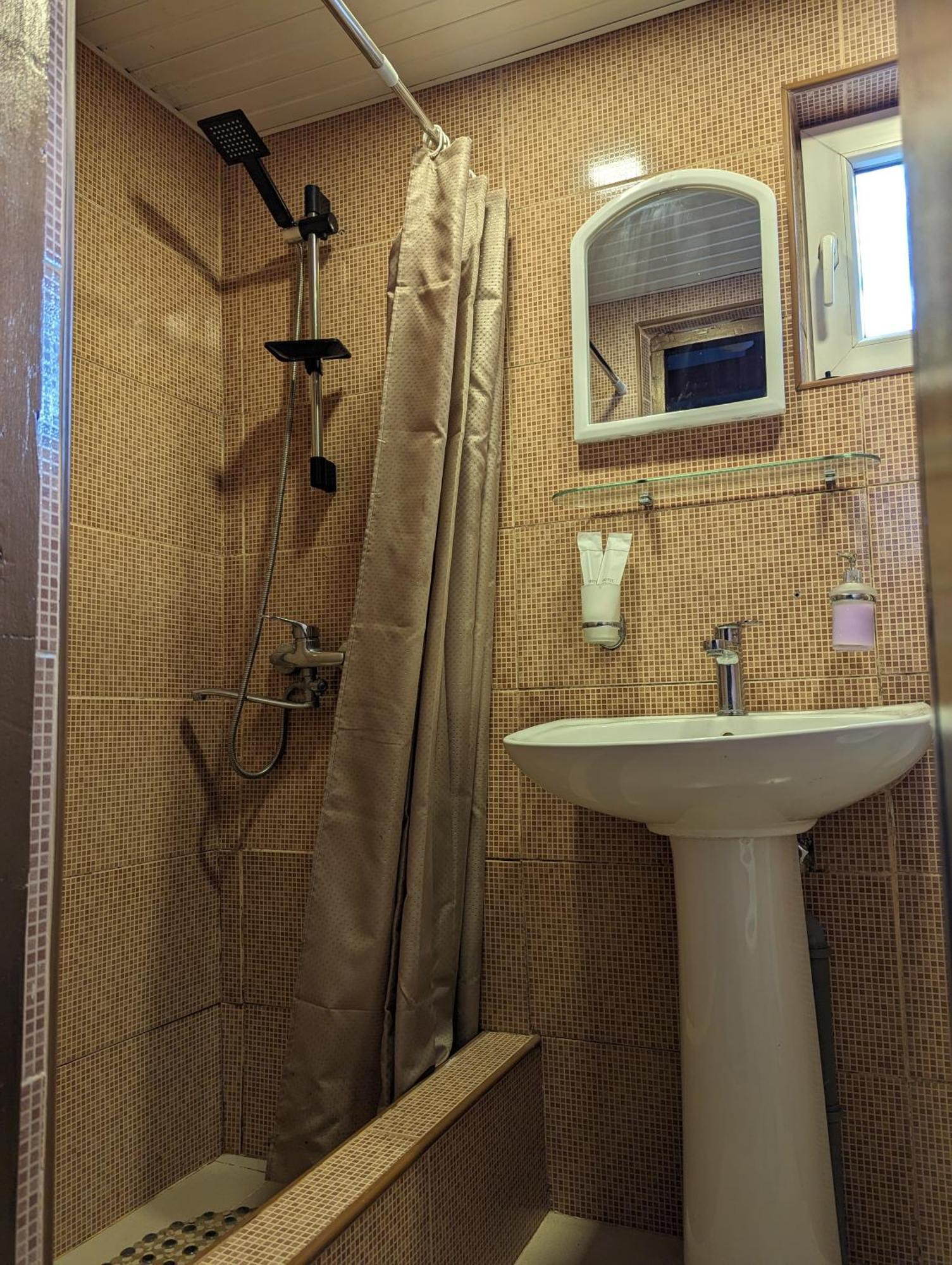 Cute&Tiny -5 Minutes Walk From Marjanishvili Metro Тбилиси Екстериор снимка